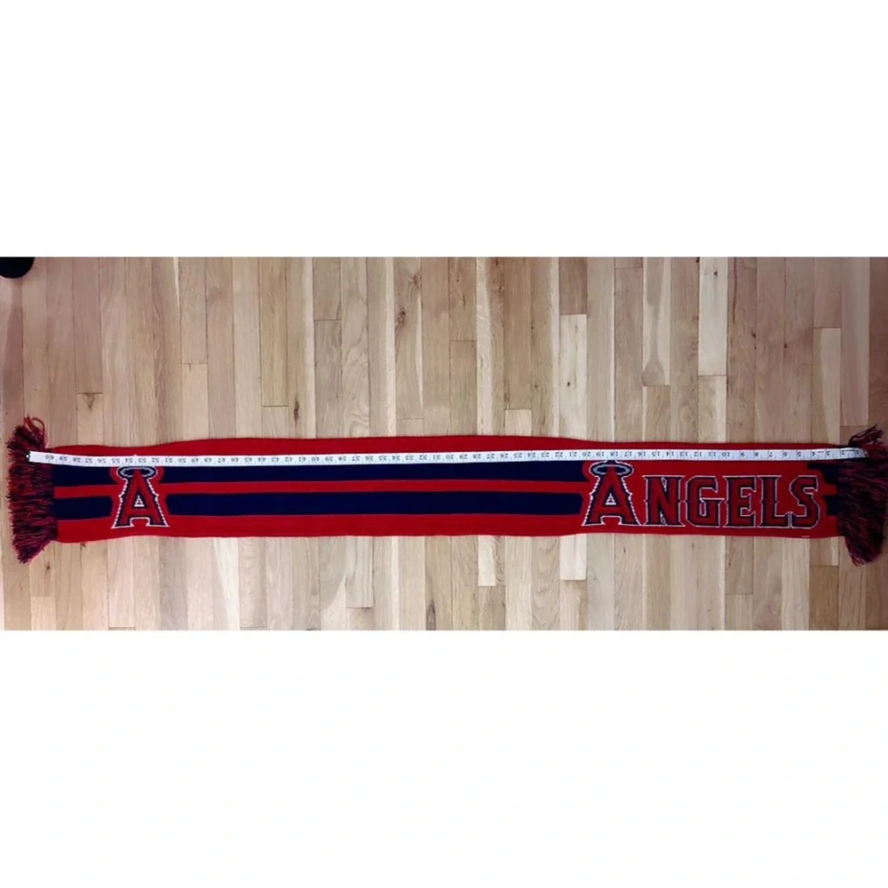 Los Angeles ANGELS of Anaheim Knit Scarf